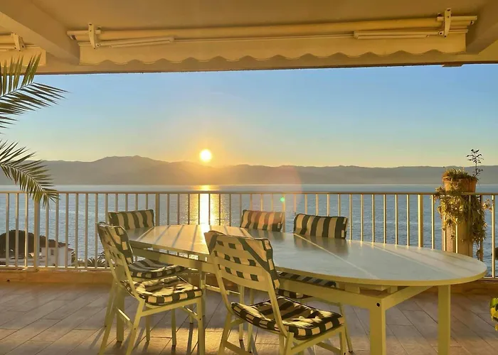 Beautiful T4 With A View Of The Gulf D'ajaccio Ajaccio (Corsica)